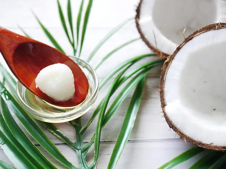 Aceite de coco: beneficios para la belleza y la salud